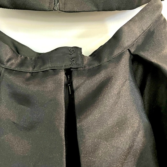 Blush 2 piece gown. Grad. Prom. Performance.Size 8. Black with red rose design - Picture 8 of 10